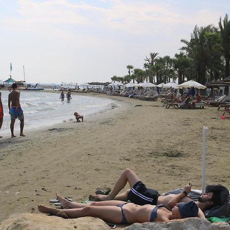 Ria Beach Sea View Apartment Pyla Esterno foto