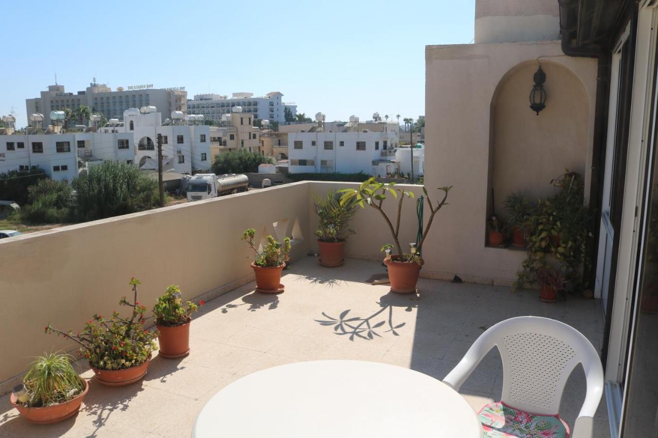 Ria Beach Sea View Apartment Pyla Esterno foto
