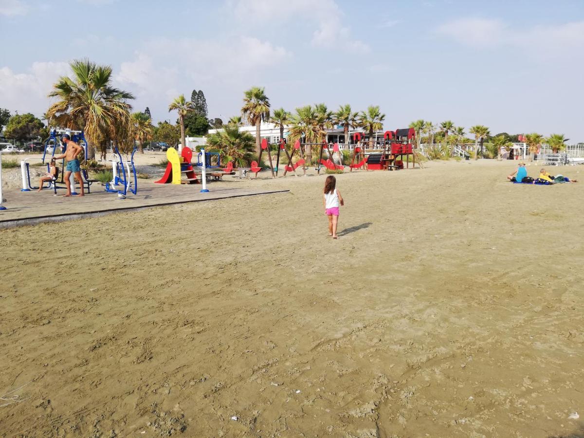 Ria Beach Sea View Apartment Pyla Esterno foto